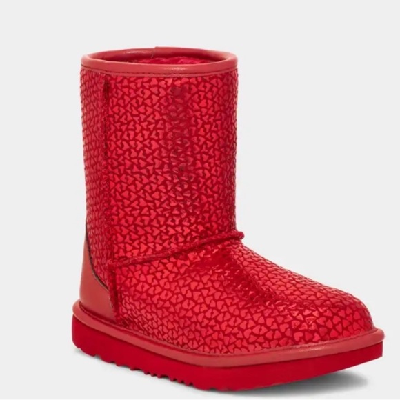 UGG
Girls' Classic II Gel Hearts Boots (Youth) - Picture 1 of 14